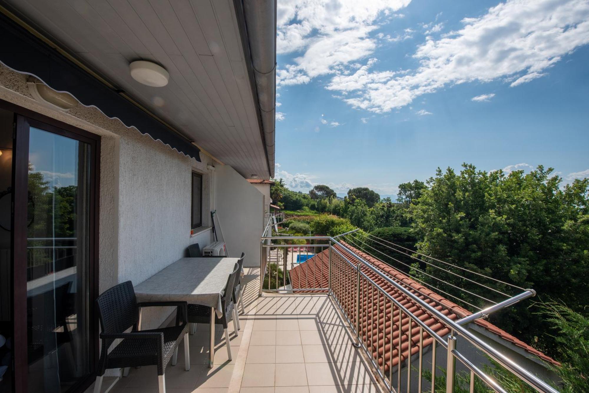 Apartments Dorijan With Pool Matulji Quarto foto